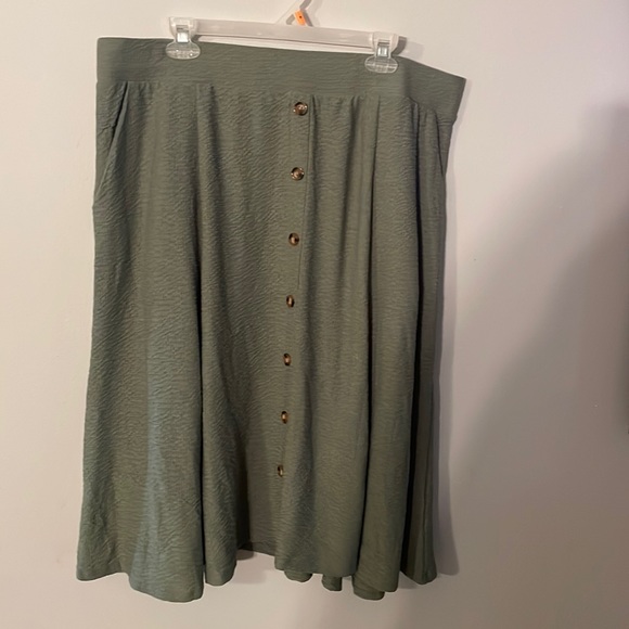 torrid Dresses & Skirts - torrid Sage Green Button-Front Midi Skirt